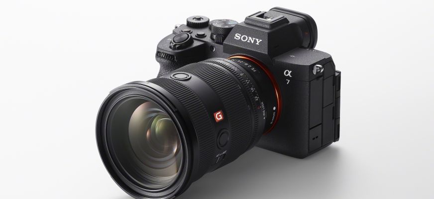 NP Sony ILCE 7 M5 image SEL2470 GM2 right Large